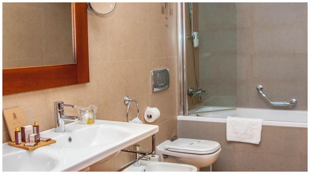 Standard Suite mit Meerblick und Zugang zum Spa